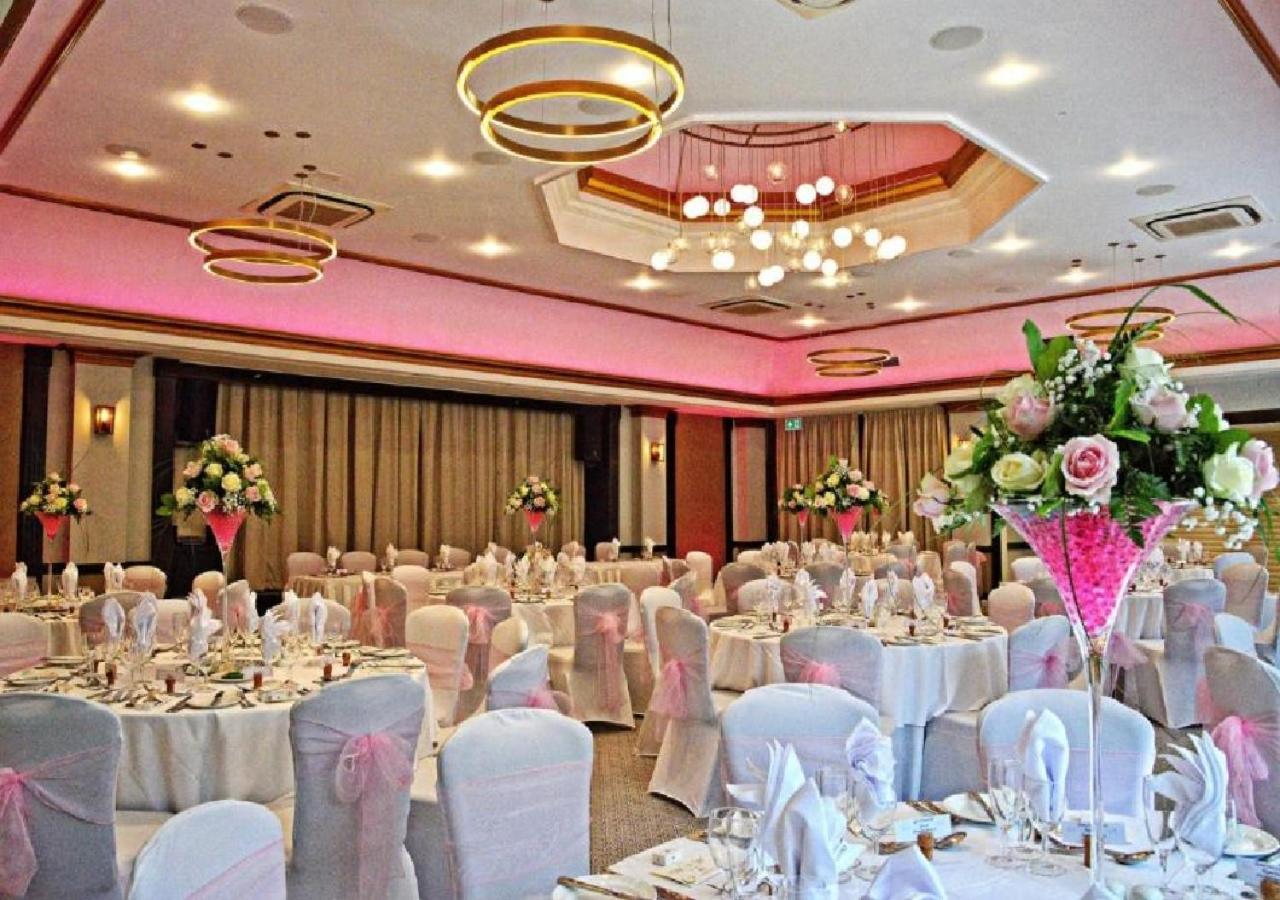 Swindon Blunsdon House Hotel, BW Premier Collection ภายนอก รูปภาพ